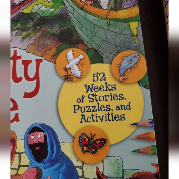 :* Lot of 2 Bible Books Christian Kids activity Bible & 5 minute Bible stories - Picture 3 of 11